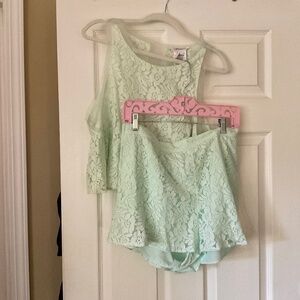 BCBG Lace Floral Mesh Tank Top and Matching Shorts  Romantic Feminine, Size L